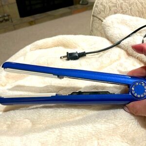 Flatiron by Chlce  blue with crystal detail